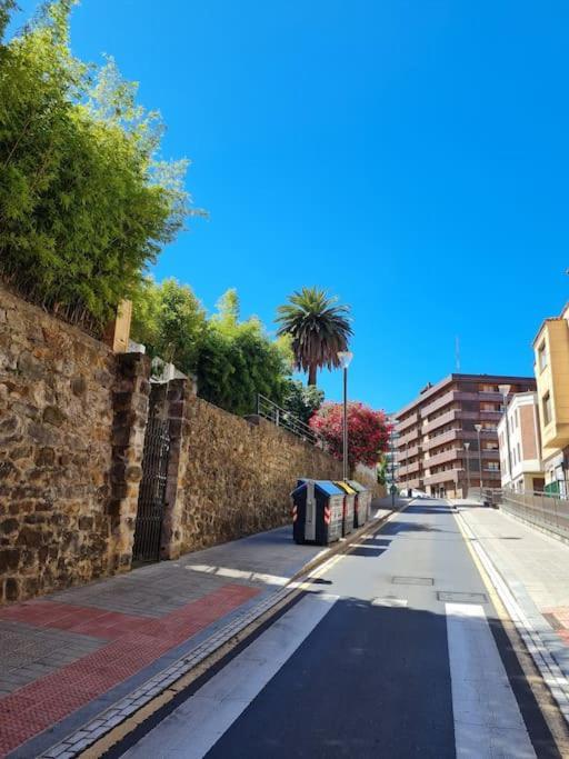 La Casita Verde. Metro Cerca Del Casco Viejo Бильбао Экстерьер фото