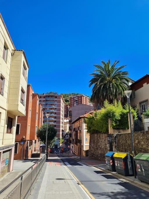 La Casita Verde. Metro Cerca Del Casco Viejo Бильбао Экстерьер фото